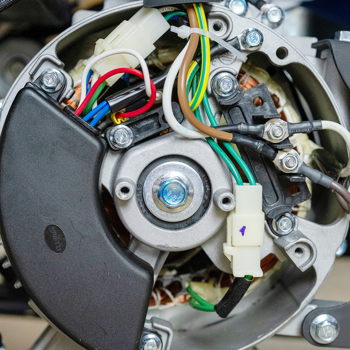 Генератор бензиновый Dinking DKA5500EW (5,5кВт, электростартер, 15лс, колёса)