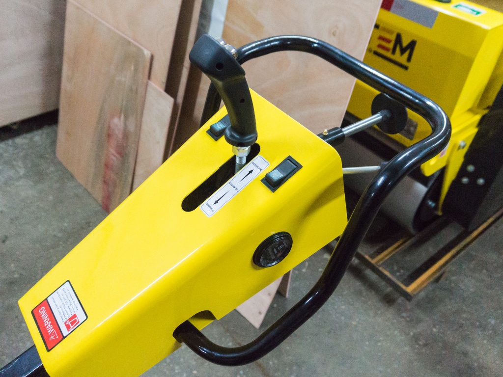 Виброкаток STEM Techno SVR-801H