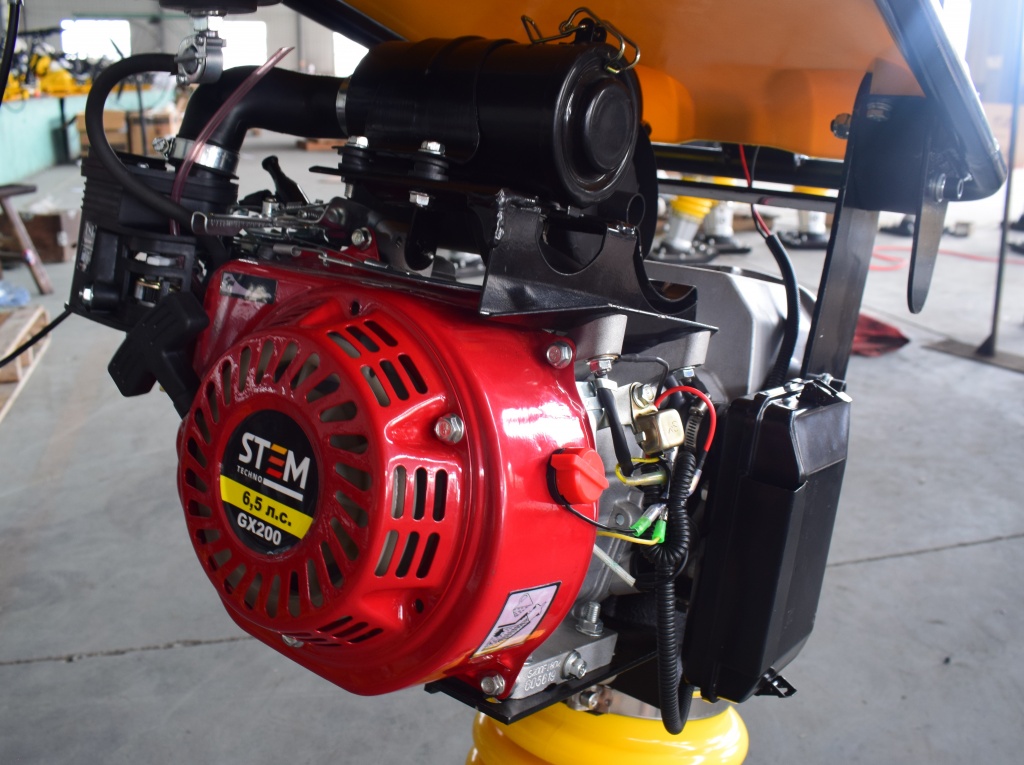 Вибротрамбовка STEM Techno  STR-82